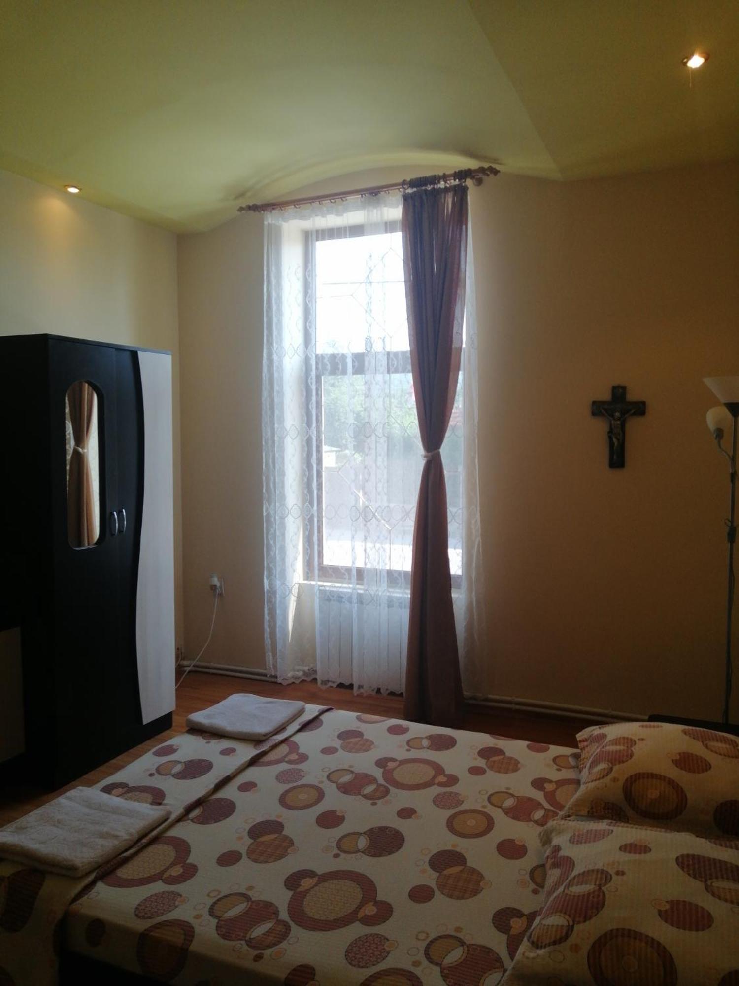 Hotel Casa Ovi Si Simo Haţeg Pokoj fotografie