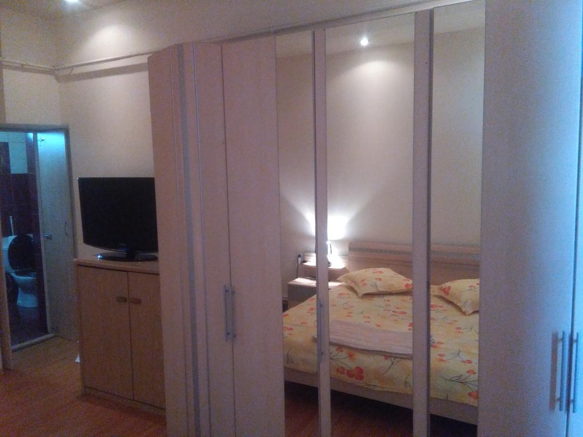 Hotel Casa Ovi Si Simo Haţeg Exteriér fotografie