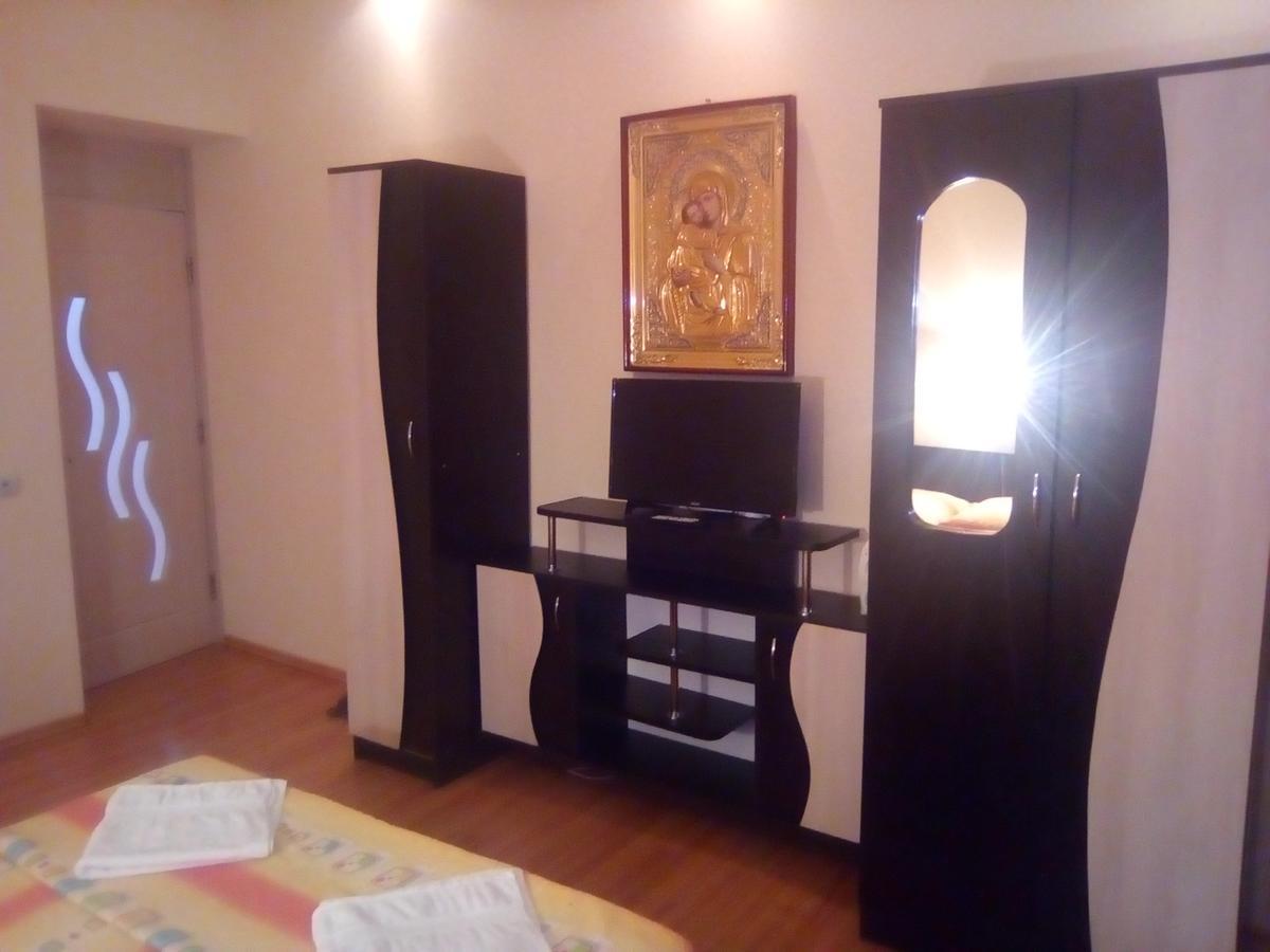 Hotel Casa Ovi Si Simo Haţeg Exteriér fotografie