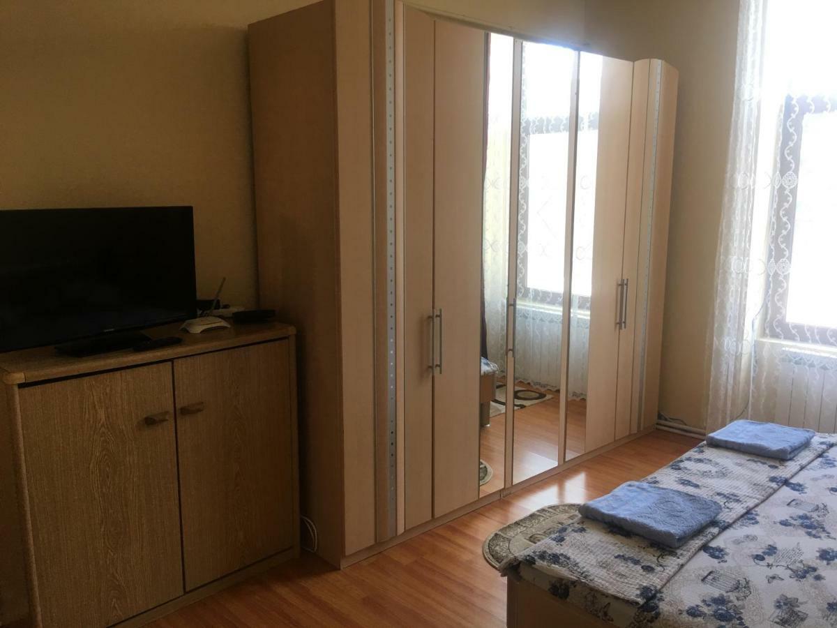 Hotel Casa Ovi Si Simo Haţeg Exteriér fotografie